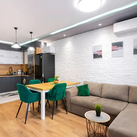 Feel Right At - Bright And Modern By Flat Mаnager