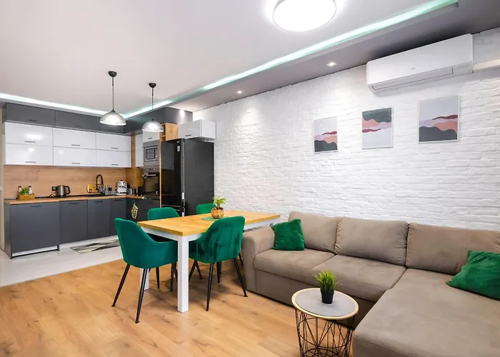 Feel Right At - Bright And Modern By Flat Mаnager