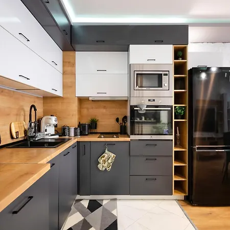 Feel Right At - Bright And Modern By Flat Mаnager * София